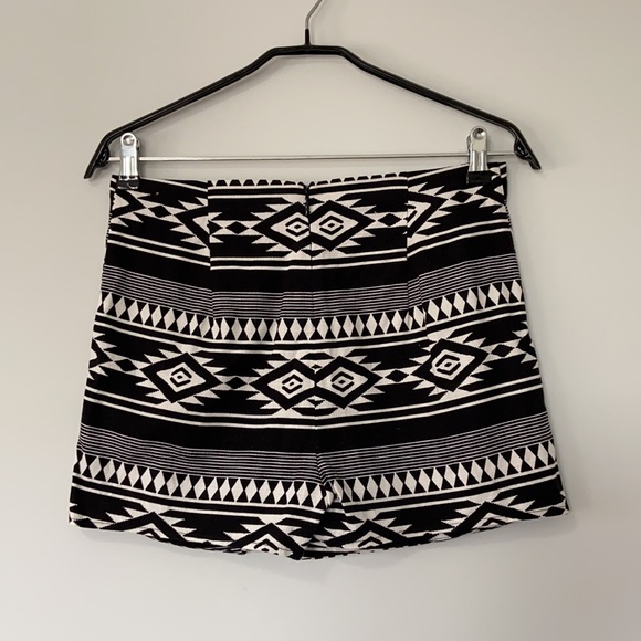Hollister Aztec Skort - Picture 4 of 10